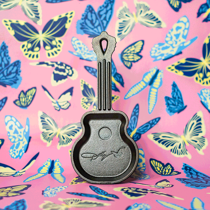 Dolly Parton Rockstar Guitar Mini Skillet - Lodge